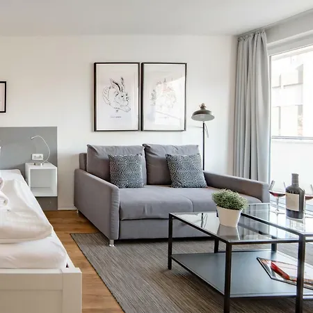 Lejlighed Stays Apartments