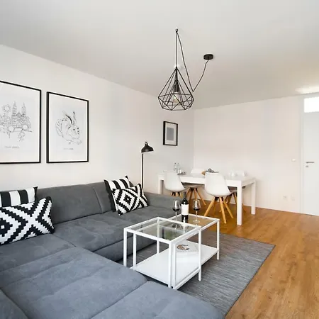 Lägenhet Stays Apartments